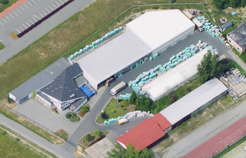 Areál prodejny keramických obkladů a dlažby - GRES Rychnov nad Kněžnou